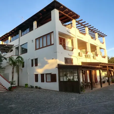 Mediterraneo Mare E Sole Bed & Breakfast