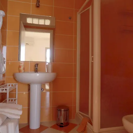 Bed & Breakfast Mediterraneo Mare E Sole