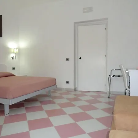 Bed & Breakfast Mediterraneo Mare E Sole Marina di Palma