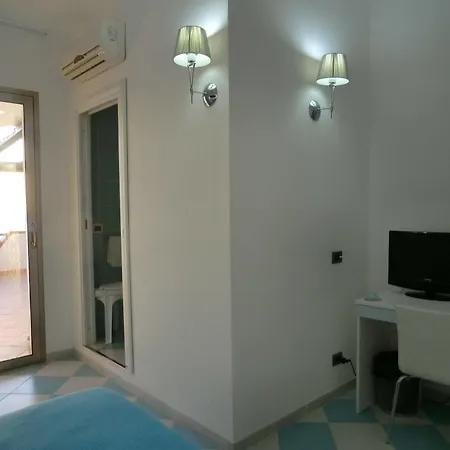 Bed & Breakfast Mediterraneo Mare E Sole