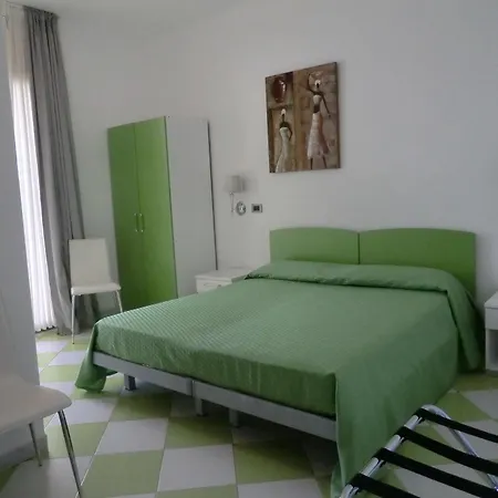 Bed & Breakfast Mediterraneo Mare E Sole Marina di Palma