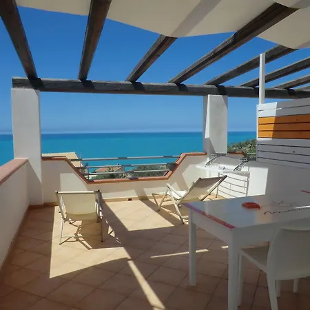 Bed & Breakfast Mediterraneo Mare E Sole Marina di Palma