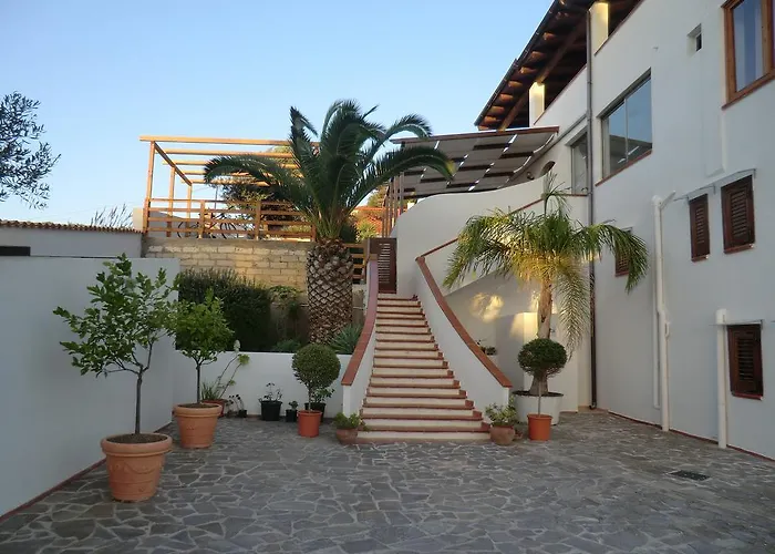 Mediterraneo Mare E Sole Couette-café 4*