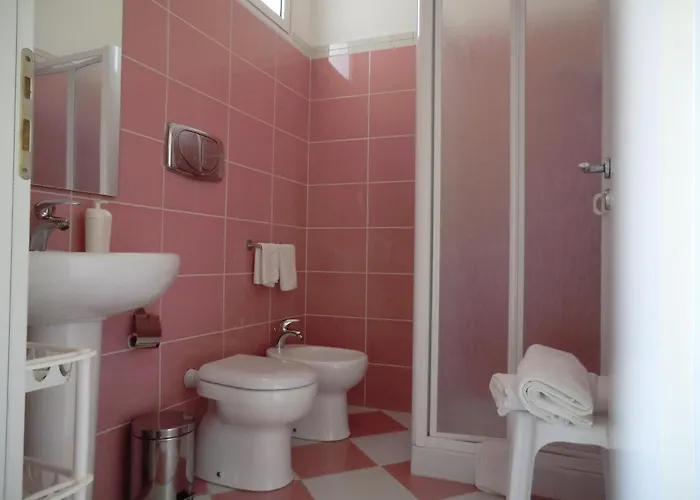 Mediterraneo Mare E Sole Couette-café 4*